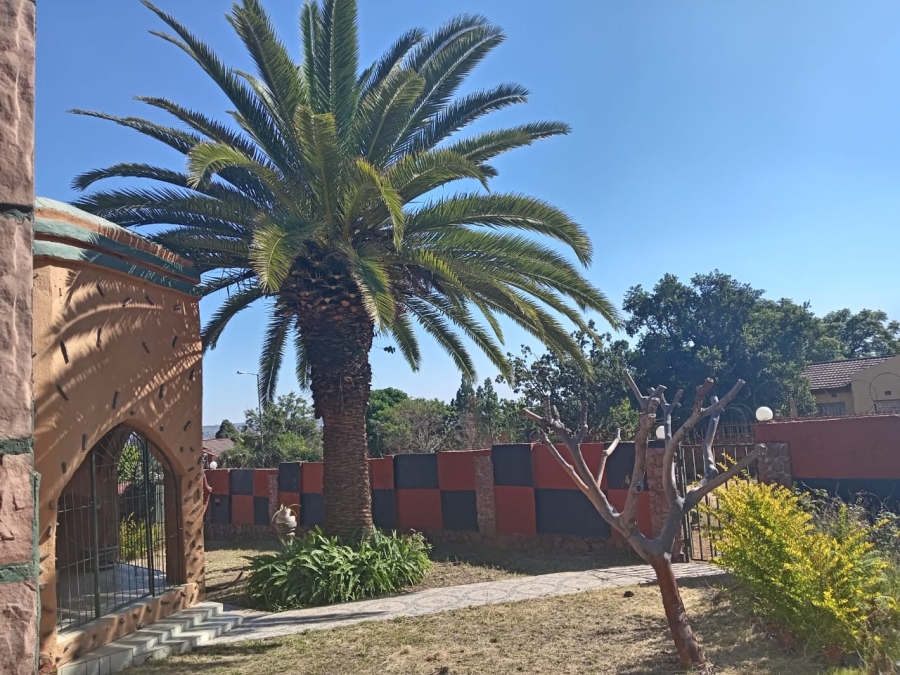 4 Bedroom Property for Sale in Mabopane Unit D North West